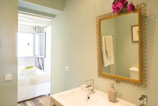 Peaceful Top Floor Apt W Balconies - Cambridge Right - Ac Funchal  Buitenkant foto
